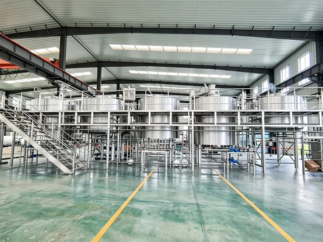 Celebrating the successful delivery of the 50HL fully automated brewery